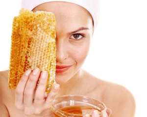 Скраб из меда для лица: чем полезен?